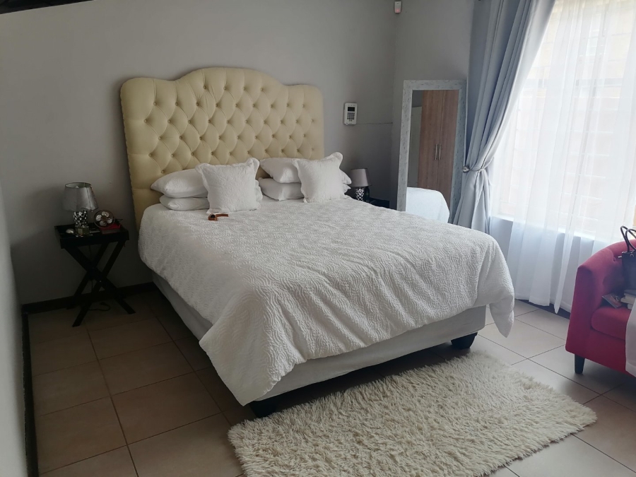 2 Bedroom Property for Sale in Pellissier Free State